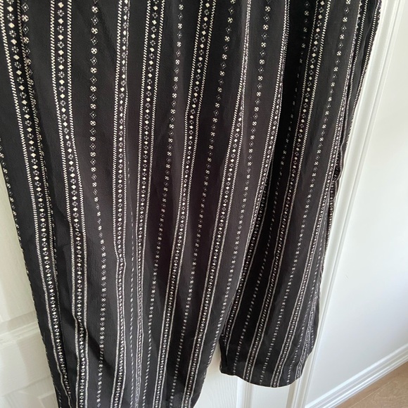 Beautiful NEW with TAGS  black jumpsuit size L - Picture 4 of 9